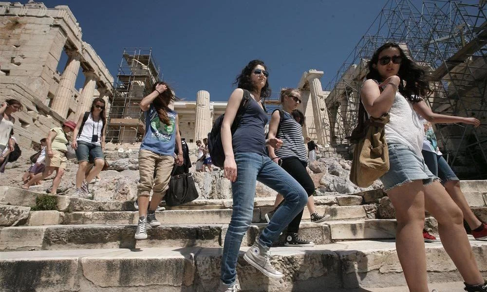 Bloomberg: «Ματώνει» ο ευρωπαϊκός τουρισμός λόγω πανδημίας